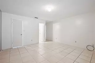 2163 Dill Dr, Orlando, FL 32837 - Photo 11