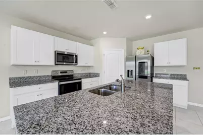 529 Talisi Loop, Saint Cloud, FL 34771 - Photo 7