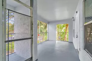 2405 Northlake Dr, Sanford, FL 32773 - Photo 15