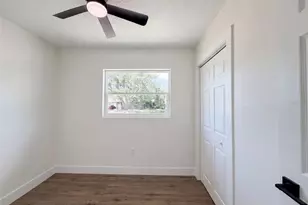 561 Yale Rd, Venice, FL 34293 - Photo 11