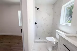 561 Yale Rd, Venice, FL 34293 - Photo 9