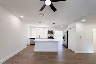 561 Yale Rd, Venice, FL 34293 - Photo 3