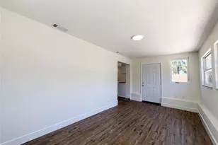 561 Yale Rd, Venice, FL 34293 - Photo 11