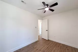 561 Yale Rd, Venice, FL 34293 - Photo 13