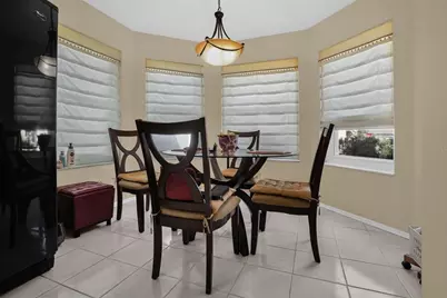 637 Moss Park Court, Kissimmee, FL 34743 - Photo 9