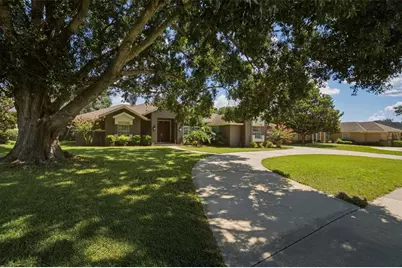 2260 Langley Circle, Orlando, FL 32835 - Photo 11