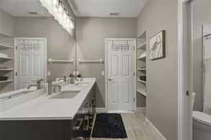 2260 Langley Cir, Orlando, FL 32835 - Photo 25