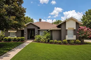 2260 Langley Cir, Orlando, FL 32835 - Photo 1