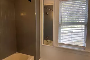 1314 1/2 E Gore St, Orlando, FL 32806 - Photo 21