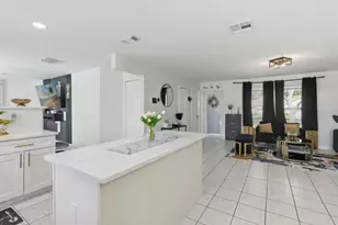5275 Signal Hill Rd, Orlando, FL 32808 - Photo 11