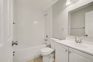 1224 Oak Valley Dr, Seffner, FL 33584 - Photo 9