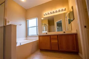 421 Lockbreeze Dr, Davenport, FL 33897 - Photo 19