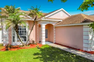 2079 Shannon Lakes Blvd, Kissimmee, FL 34743 - Photo 3