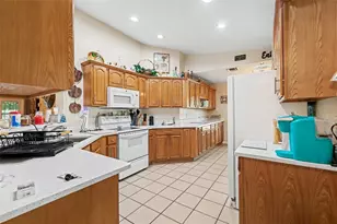 14290 SW 19th Pl, Ocala, FL 34481 - Photo 5