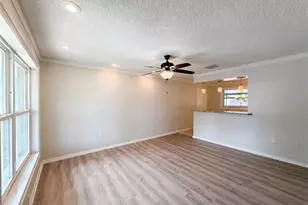 505 Oak Dr, Tavares, FL 32778 - Photo 9