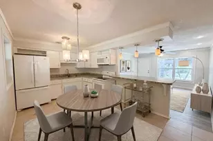 505 Oak Dr, Tavares, FL 32778 - Photo 3