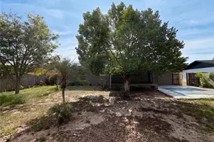 505 Oak Dr, Tavares, FL 32778 - Photo 25