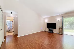 800 Wavecrest Dr, Orlando, FL 32807 - Photo 5