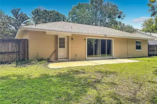 800 Wavecrest Dr, Orlando, FL 32807 - Photo 21