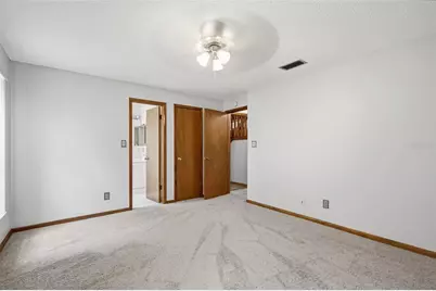 10207 N Hyaleah Road, Tampa, FL 33617 - Photo 19