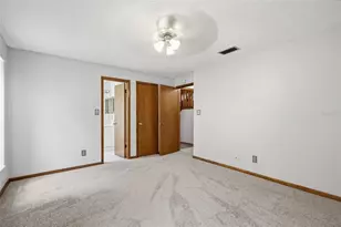 10207 N Hyaleah Rd, Tampa, FL 33617 - Photo 19