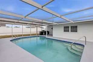 305 Glen Oak Rd, Venice, FL 34293 - Photo 15