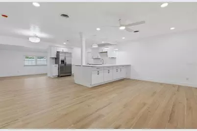 305 Glen Oak Road, Venice, FL 34293 - Photo 3
