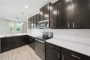 9806 Red Eagle Dr, Orlando, FL 32825 - Photo 13
