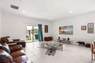 1580 Blue Lagoon Cir, Mascotte, FL 34753 - Photo 7
