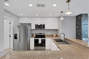 525 E Jackson St, Orlando, FL 32801 - Photo 11