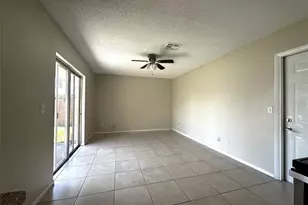 573 Benjamin Franklin Pl, Orlando, FL 32809 - Photo 9