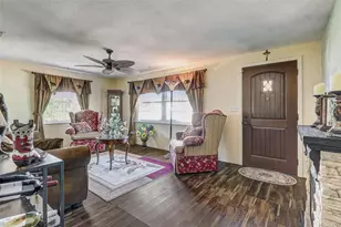 298 Poinciana Ave, Port Orange, FL 32127 - Photo 5