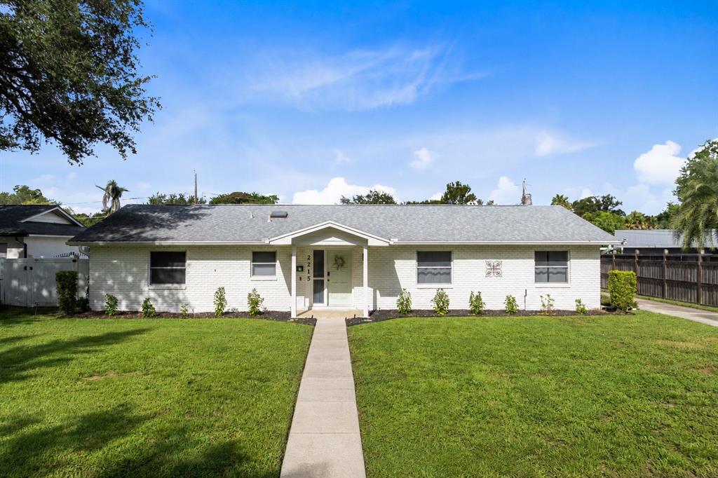 2215 Bradford Ct - 2215 Bradford Ct, Orlando, FL 32806 Luxury Property | Jose Angel Pina