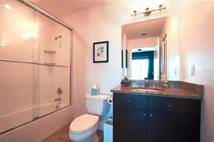100 S Eola Dr, Orlando, FL 32801 - Photo 21