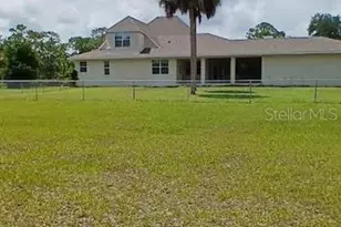 10264 W Springtree Ln, Crystal River, FL 34428 - Photo 3