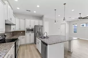 8460 Bergson Pl, Orlando, FL 32827 - Photo 9