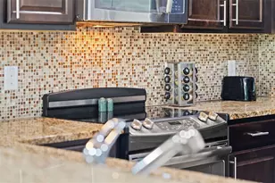 8091 Brooksville Dr, Davenport, FL 33896 - Photo 9