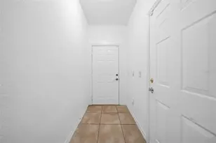 2532 Grand Central Pkwy, Orlando, FL 32839 - Photo 7