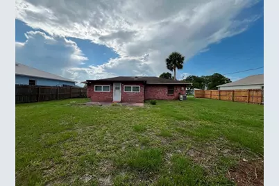 688 Airoso Road SE, Palm Bay, FL 32909 - Photo 3