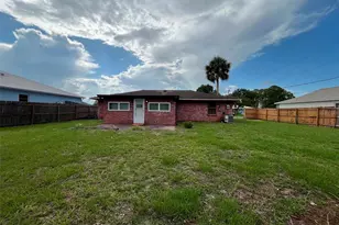 688 Airoso Rd SE, Palm Bay, FL 32909 - Photo 3