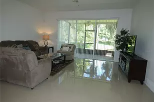 6105 Twain St, Orlando, FL 32835 - Photo 9