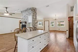 3905 Lemon Tree Ct, Lakeland, FL 33813 - Photo 7