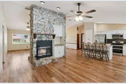 3905 Lemon Tree Ct, Lakeland, FL 33813 - Photo 13