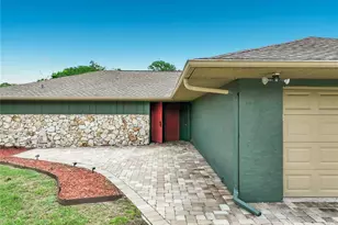 6193 Valerian Blvd, Orlando, FL 32819 - Photo 3