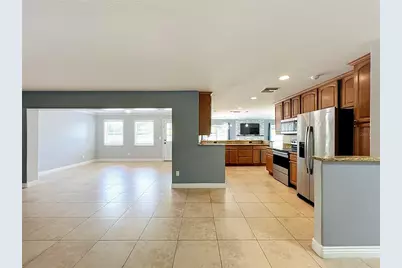 6193 Valerian Boulevard, Orlando, FL 32819 - Photo 9