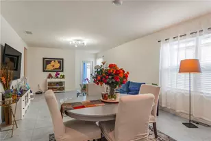 2606 Angel Fls Dr, Davenport, FL 33837 - Photo 9