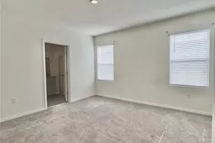 2606 Angel Fls Dr, Davenport, FL 33837 - Photo 9
