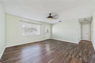 7232 Omega Ct, Zephyrhills, FL 33540 - Photo 15