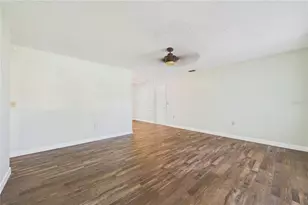 7232 Omega Ct, Zephyrhills, FL 33540 - Photo 13