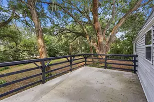 403 Acorn Cir, Fruitland Park, FL 34731 - Photo 29